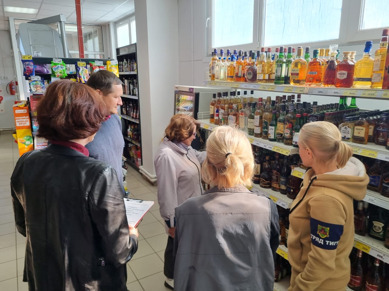 Профилактический рейд по местам продажи алкогольной и никотиносодержащей продукции Профилактический рейд по местам продажи алкогольной и никотиносодержащей продукции