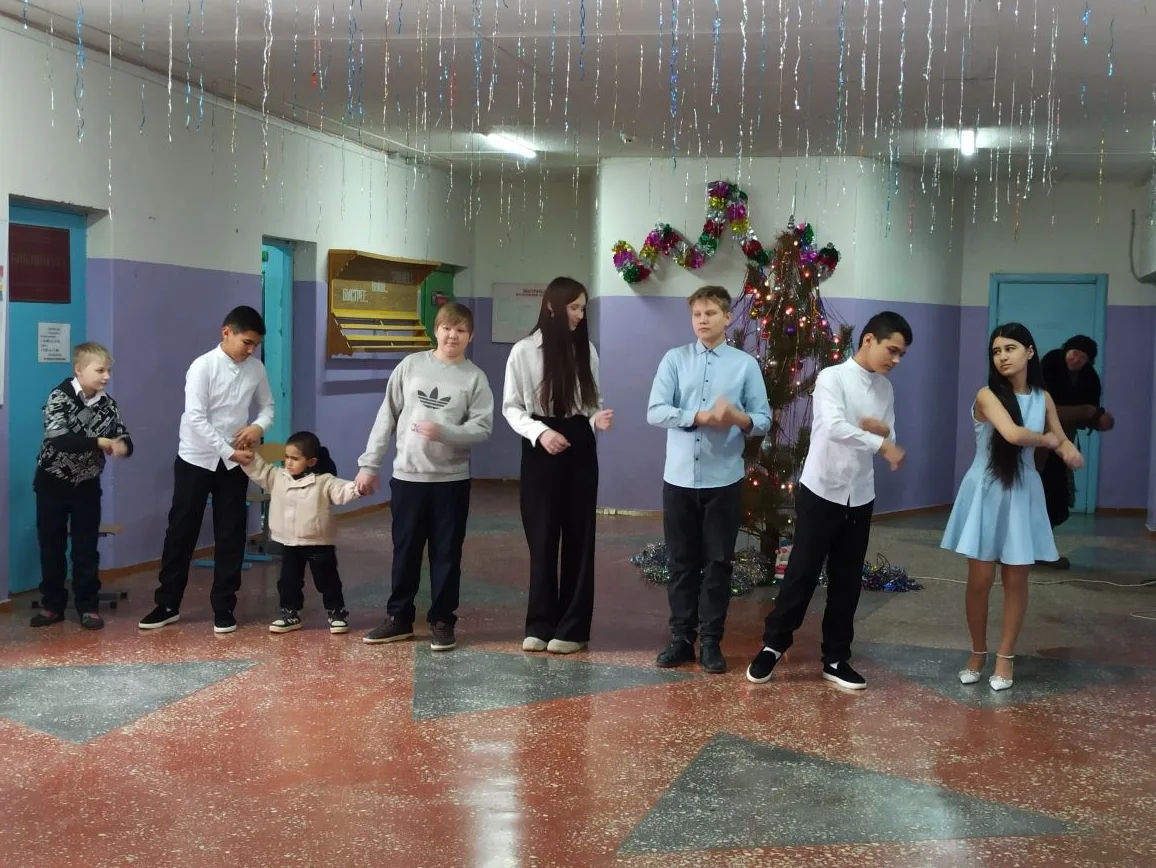 Необычные приключения в Новогоднюю ночь".