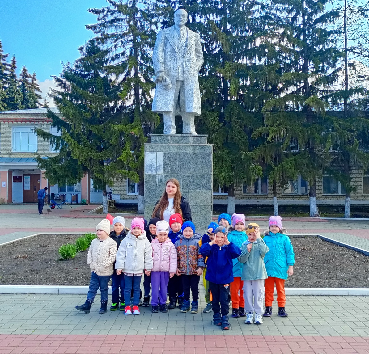 В средней группе детского сада «Солнышко» села Малая Сердоба прошла тематическая неделя «Достопримечательности нашего села». 