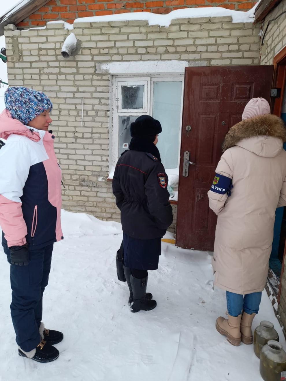 Рейд в семьи, состоящие на различных видах  профилактического учёта