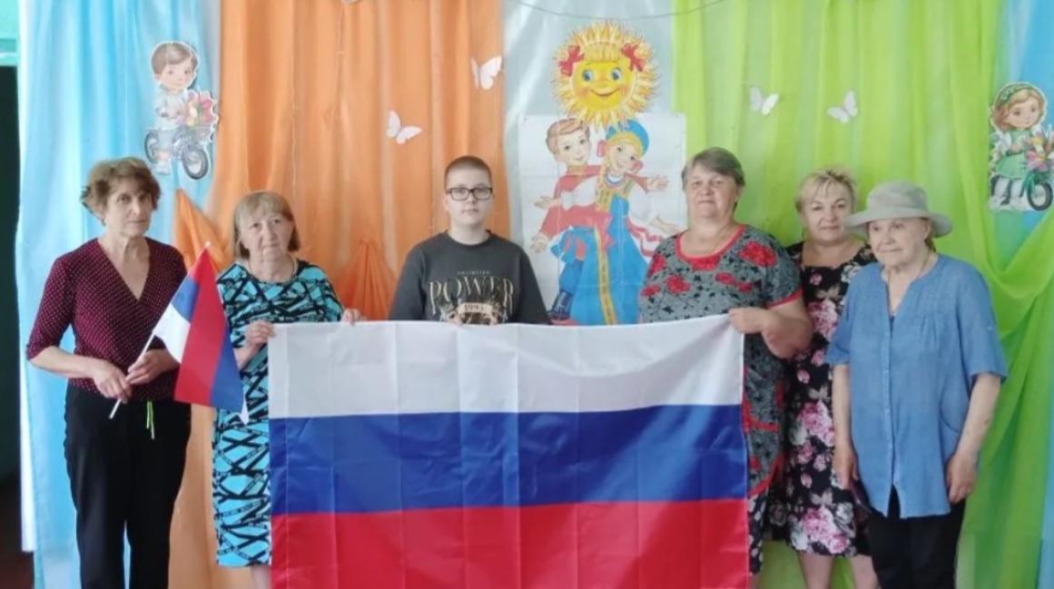 «Живи Россия, здравствуй!». «Живи Россия, здравствуй!».