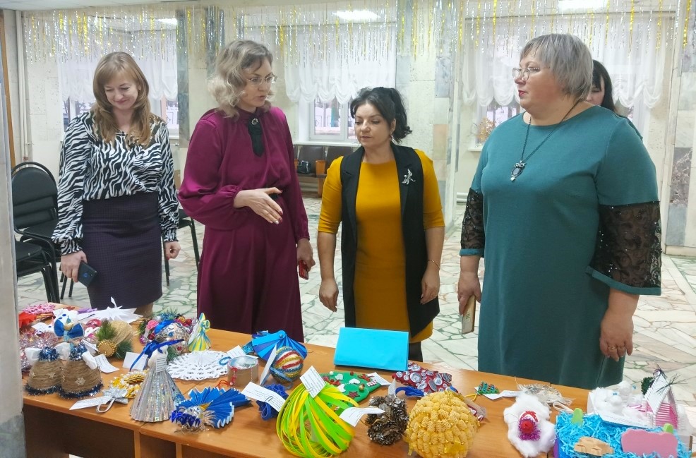 В Малосердобинском районе подведены итоги конкурса «Ёлка желаний - 2023» В Малосердобинском районе подведены итоги конкурса «Ёлка желаний - 2023»