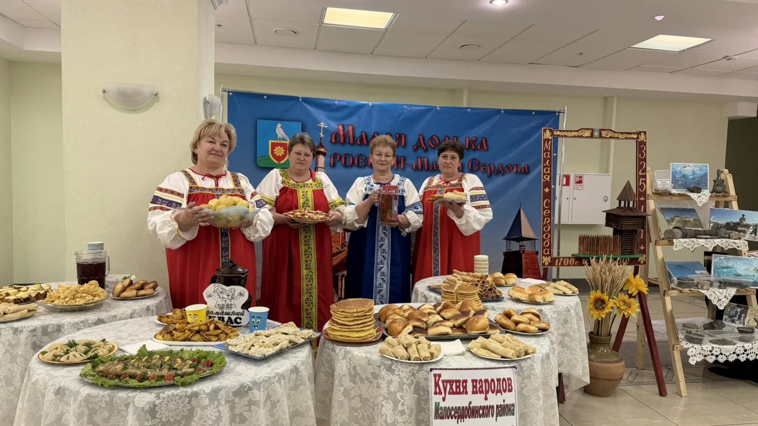 Культура и традиции Сурского края: члены избирательных комиссий Малосердобинского района представила творчество и кухню Культура и традиции Сурского края: члены избирательных комиссий Малосердобинского района представила творчество и кухню