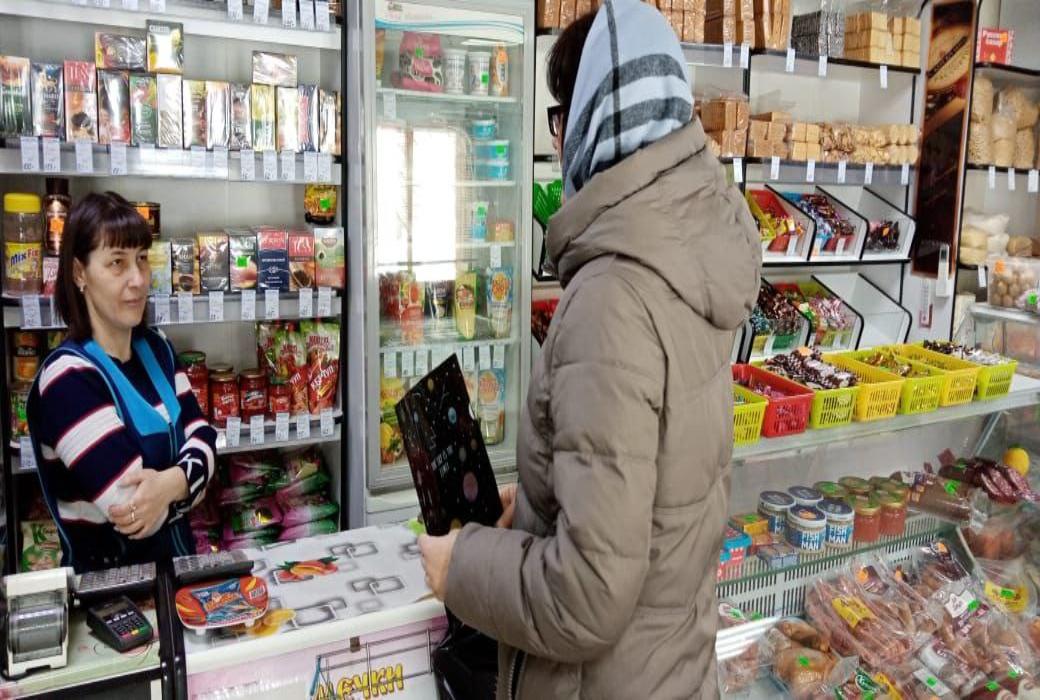 Проведен профилактический рейд по местам продажи алкогольной и никотиносодержащей продукции на территории с. Малая Сердоба и с. Саполга.