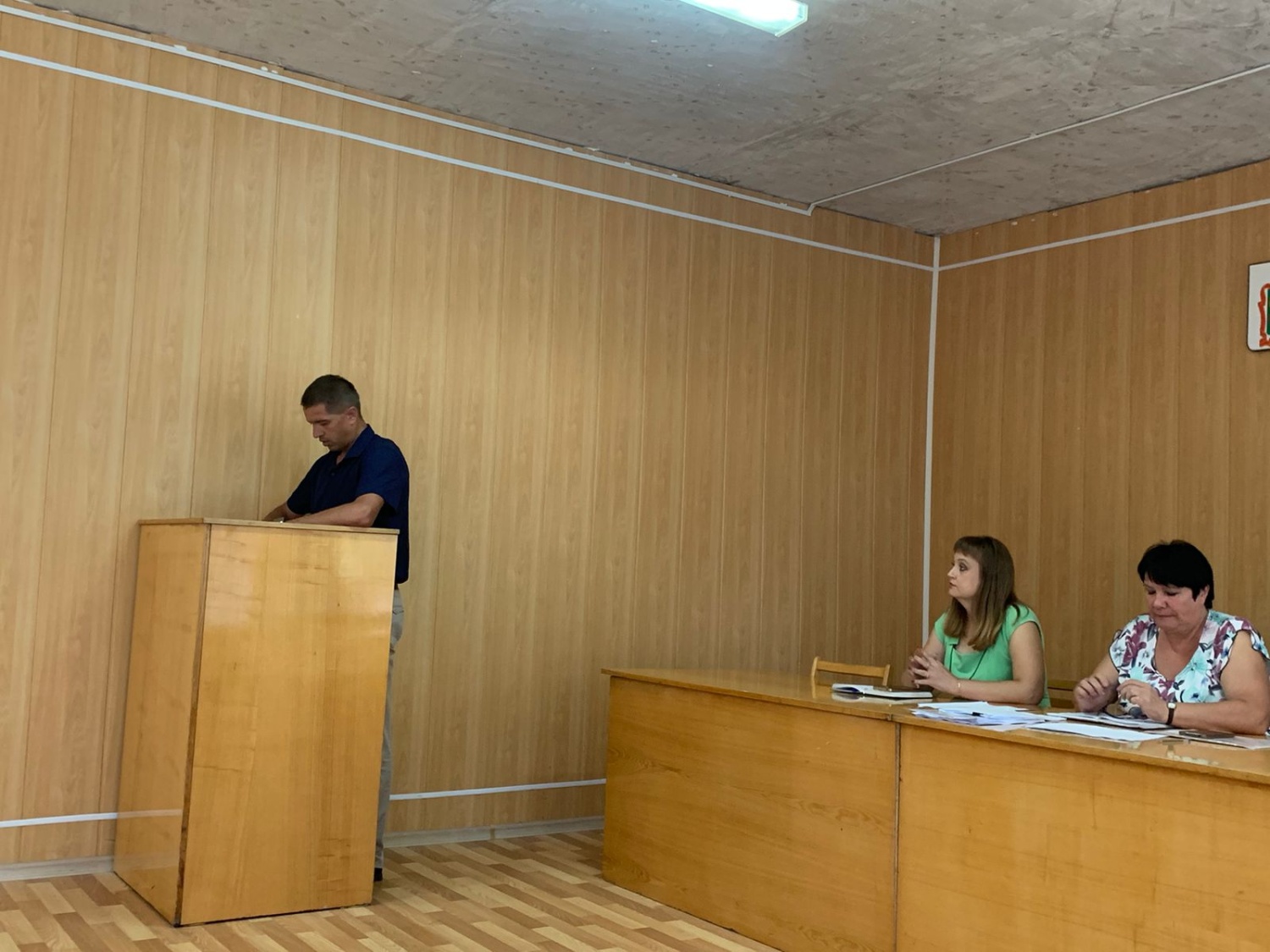 В территориальной избирательной комиссии Малосердобинского района прошло совещание с председателями участковых избирательных комиссий.