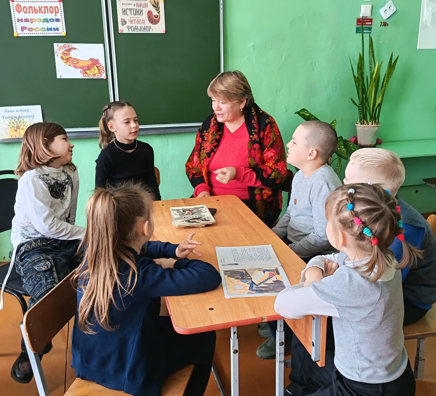 Познавательная программа «Фольклор народов России» проведена Чунаковской библиотекой Познавательная программа «Фольклор народов России» проведена Чунаковской библиотекой