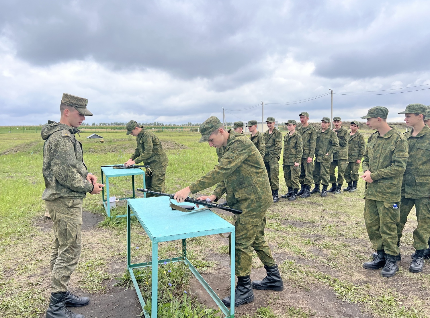 Участники сборов «Гвардеец» побывали на полевых учениях
