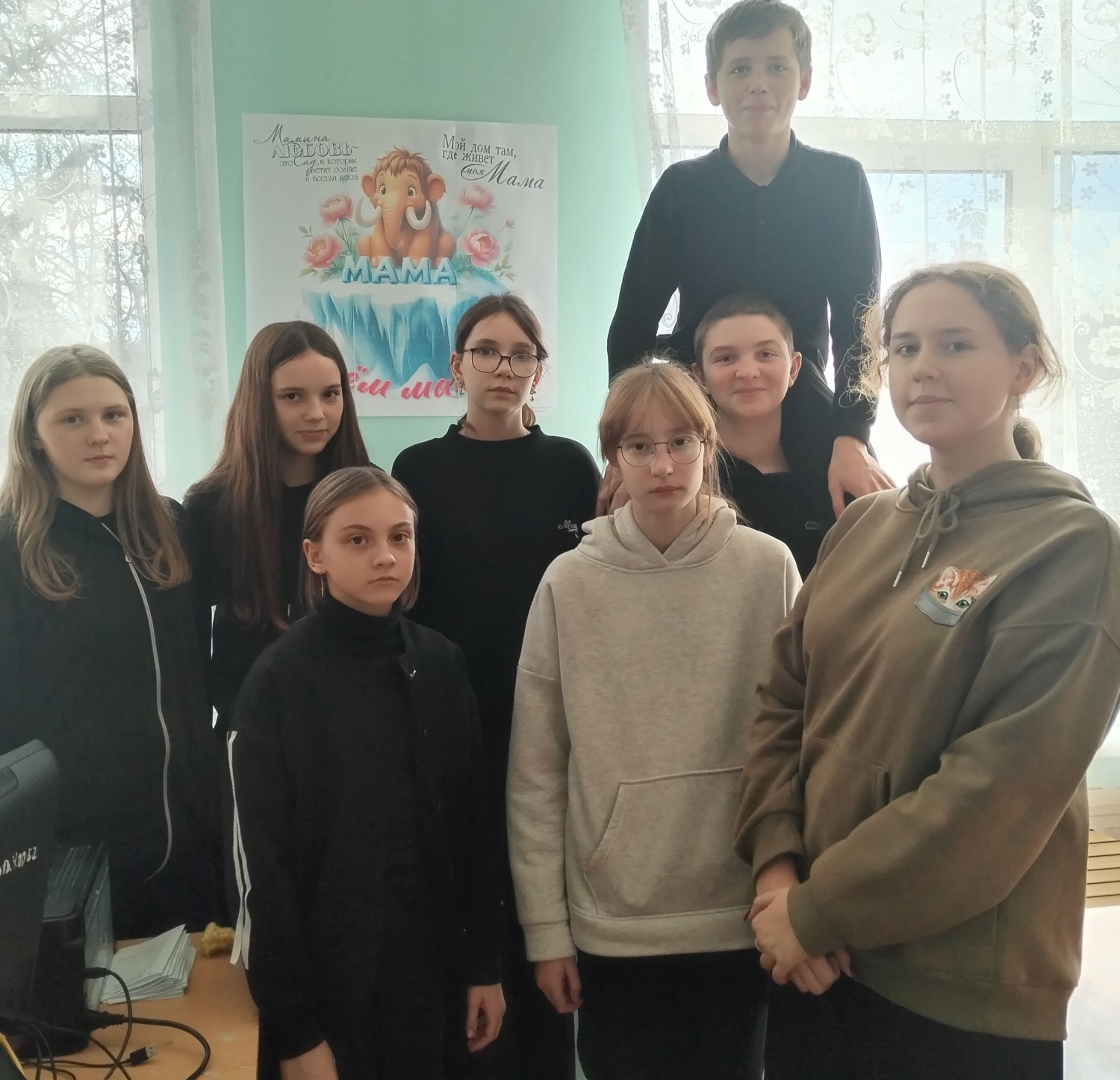 Громкие чтения«С любовью к маме»проведены в Топловской библиотеке.