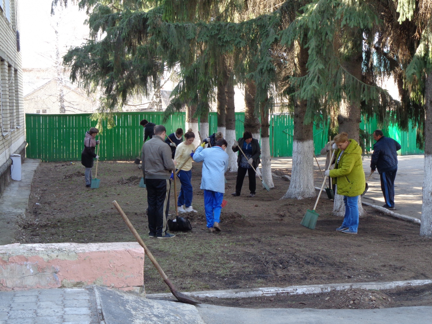 В Малосердобинском районе прошел субботник.