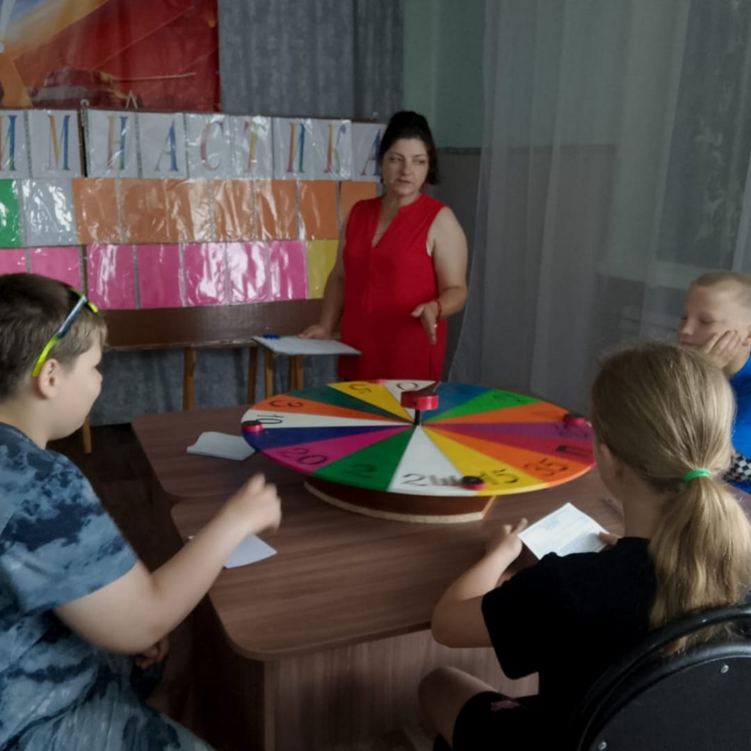 Игра "Поле чудес" в Доме детского творчества