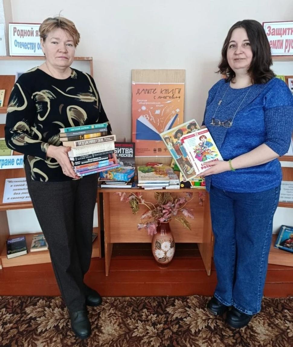 Акция «Дарите книги с любовью в Чунаковской библиотеке