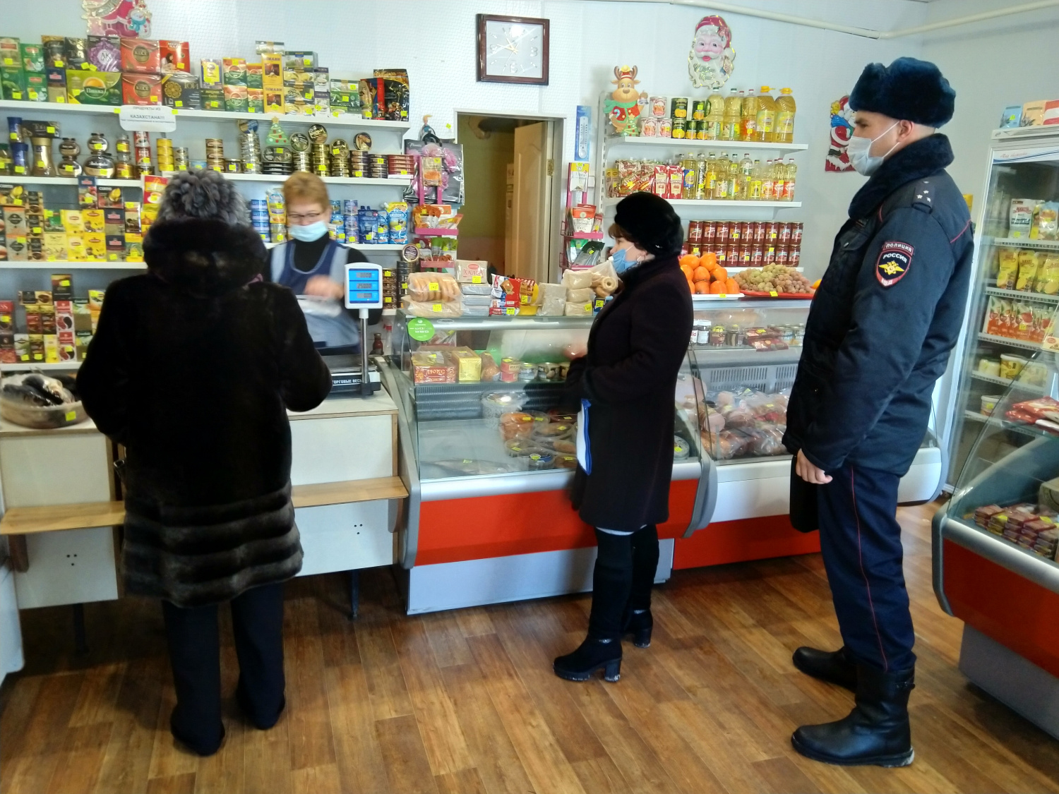 В Малосердобинском районе продолжаются рейды по контролю за соблюдением масочного режима.
