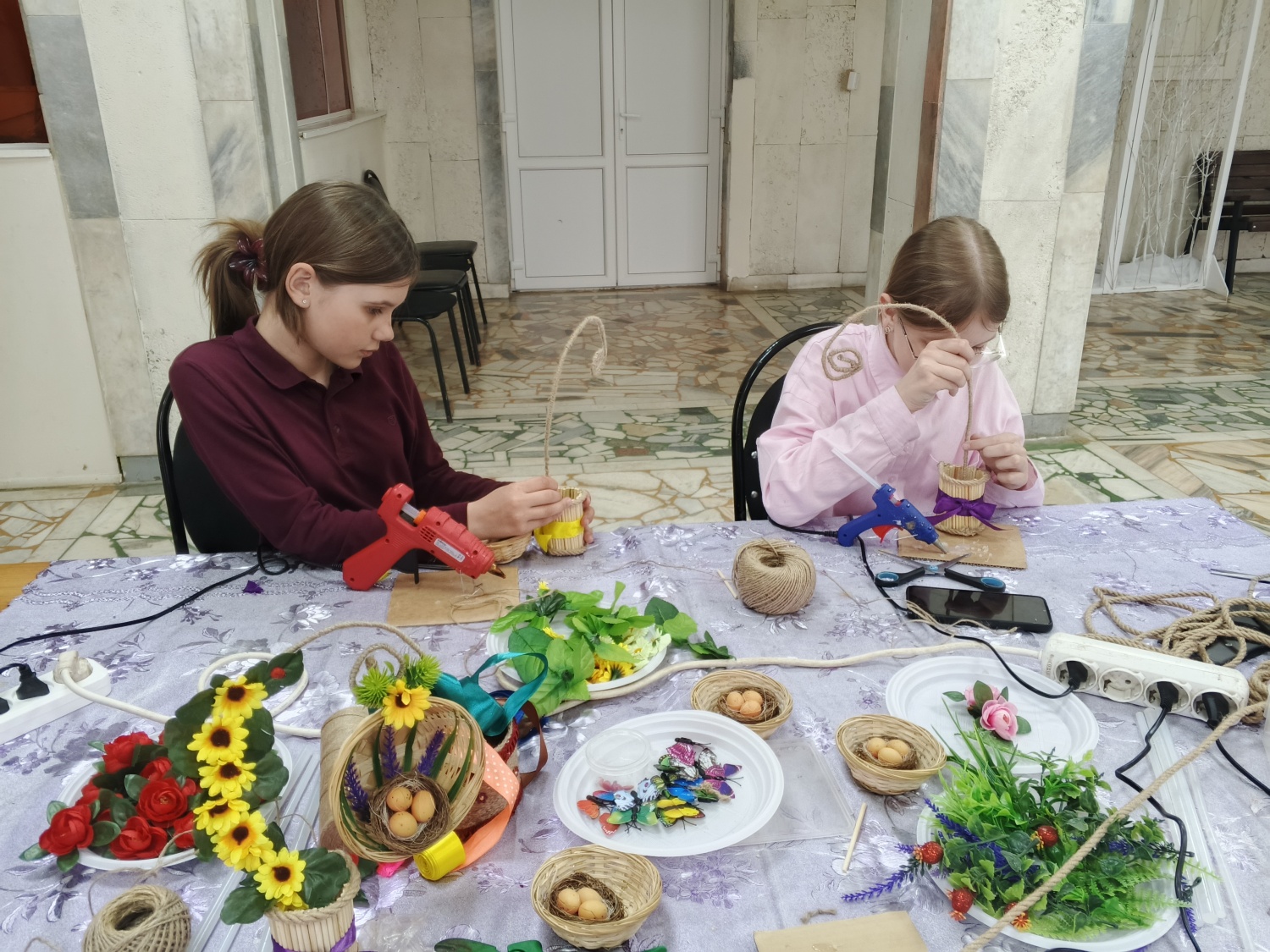 В Районном Доме Культуры прошёл мастер-класс " Пасхальный сувенир". В Районном Доме Культуры прошёл мастер-класс " Пасхальный сувенир".
