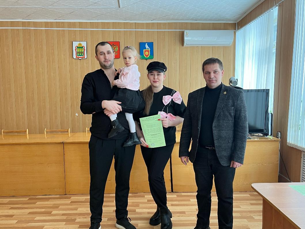 Вручение свидетельств о праве на получение социальной выплаты на приобретение жилого помещения или создание объекта индивидуального жилищного строительства