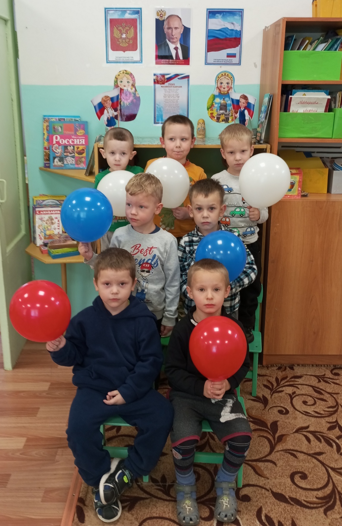 В средней группе детского сада «Солнышко» с. Малая Сердоба было проведено увлекательное мероприятие на тему «Мы живём в России». В средней группе детского сада «Солнышко» с. Малая Сердоба было проведено увлекательное мероприятие на тему «Мы живём в России».
