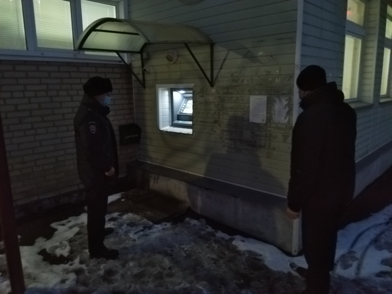 В Малосердобинском районе продолжаются рейды по выявлению «уличной» рекламы наркотиков