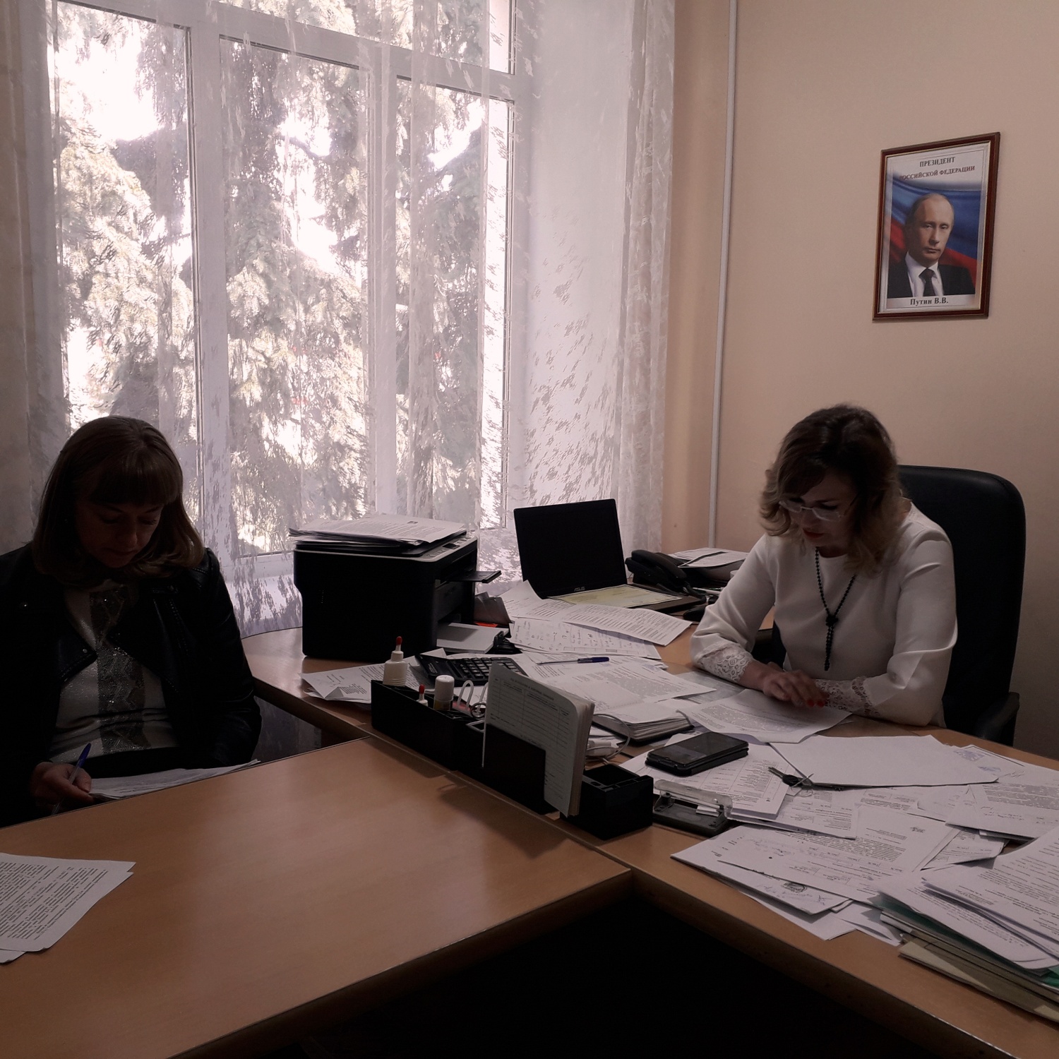 Заседание комиссии по делам несовершеннолетних и защите их прав