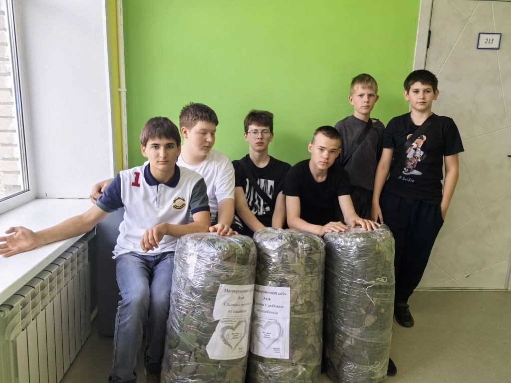 В рамках отрядных часов в лагере «Муравейник» на базе МБОУ многопрофильного лицея с. Малая Сердоба продолжается работа волонтёрской площадки «Мы вместе»