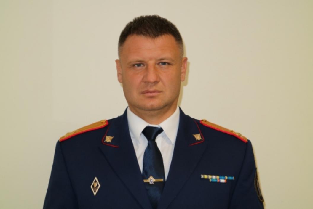 В администрации района прием граждан по личным вопросам проведет полковник юстиции В.В.Архангельский В администрации района прием граждан по личным вопросам проведет полковник юстиции В.В.Архангельский