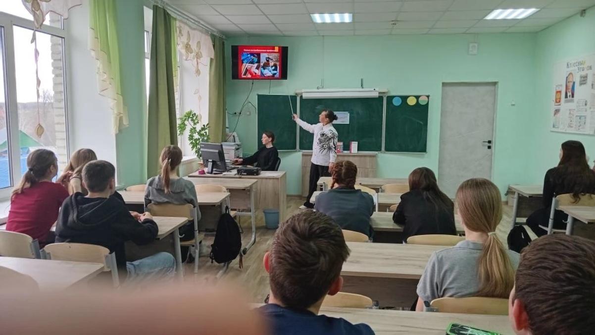 Специалистом Малосердобинской центральной районной библиотеки проведен час профориентации «Старт во взрослую жизнь» Специалистом Малосердобинской центральной районной библиотеки проведен час профориентации «Старт во взрослую жизнь»