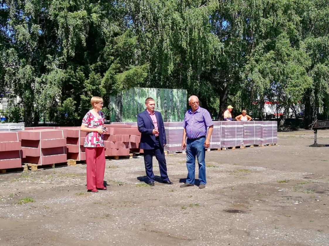 В селе Малая Сердоба начаты работы по капитальному ремонту площади им. Ленина. В селе Малая Сердоба начаты работы по капитальному ремонту площади им. Ленина.