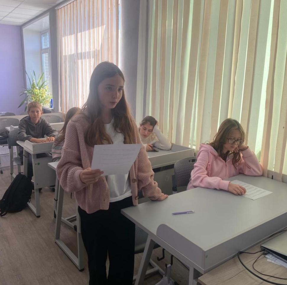Библиотекарем Малосердобинской центральной районной библиотеки в стенах лицея проведена интерактивная игра «Моя профессия-мое будущее» Библиотекарем Малосердобинской центральной районной библиотеки в стенах лицея проведена интерактивная игра «Моя профессия-мое будущее»
