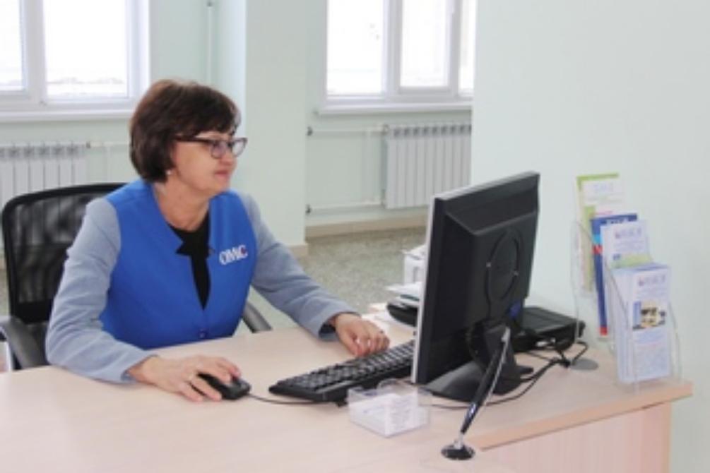 Страховые представители ежедневно оказывают пациентам практическую помощь Страховые представители ежедневно оказывают пациентам практическую помощь