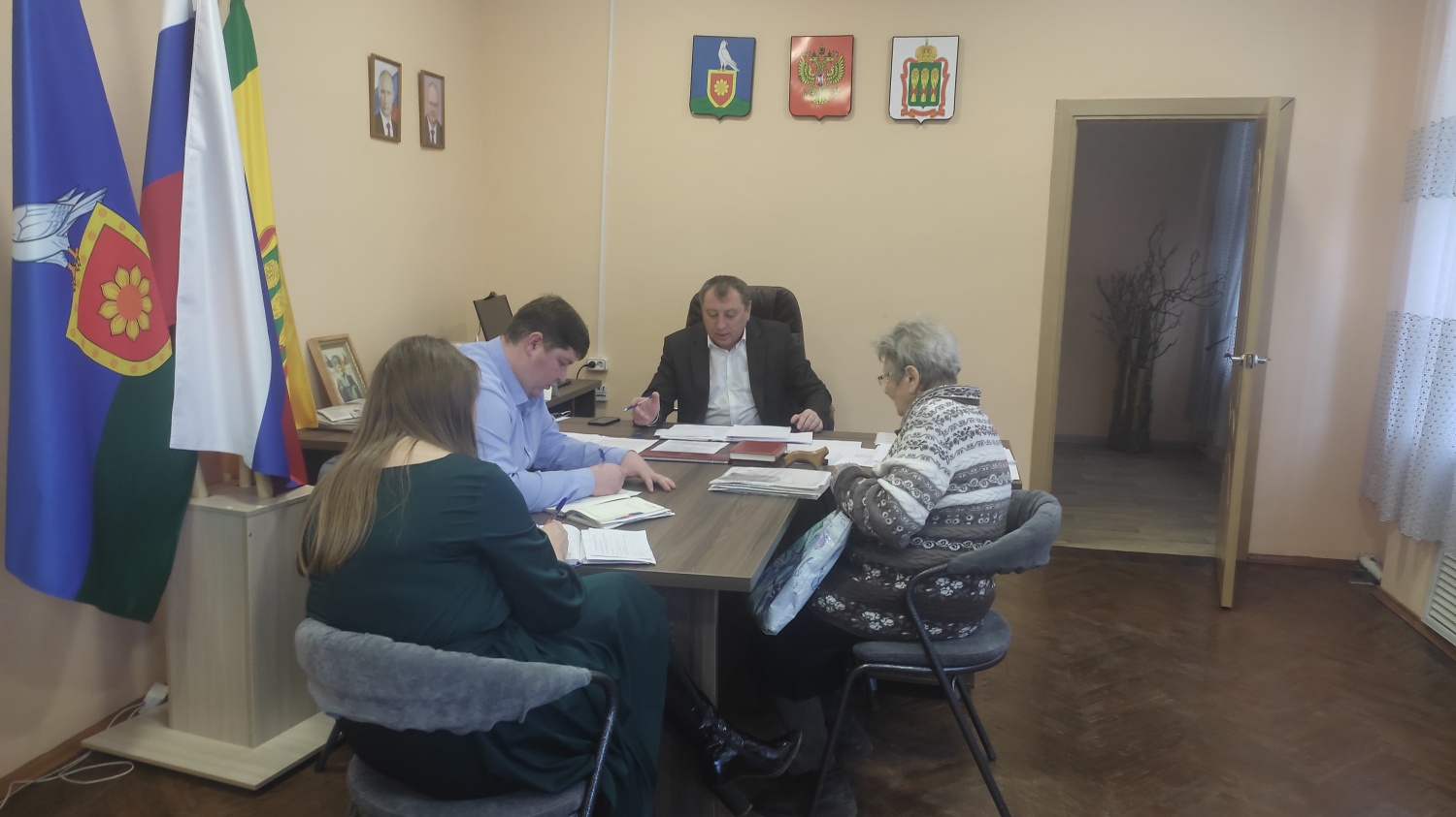 Личный прием граждан  провел исполняющий полномочия  главы Малосердобинского района Сергей Львович Балакин