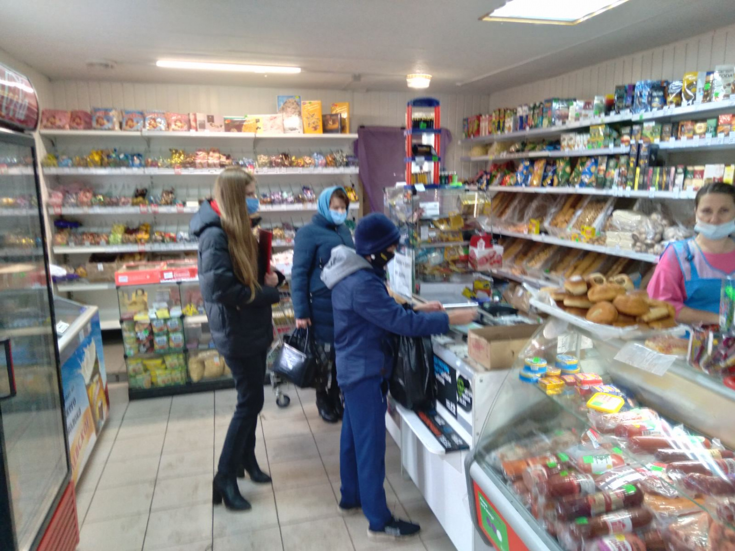 В Малосердобинском районе продолжаются рейды по контролю за соблюдением масочного режима.