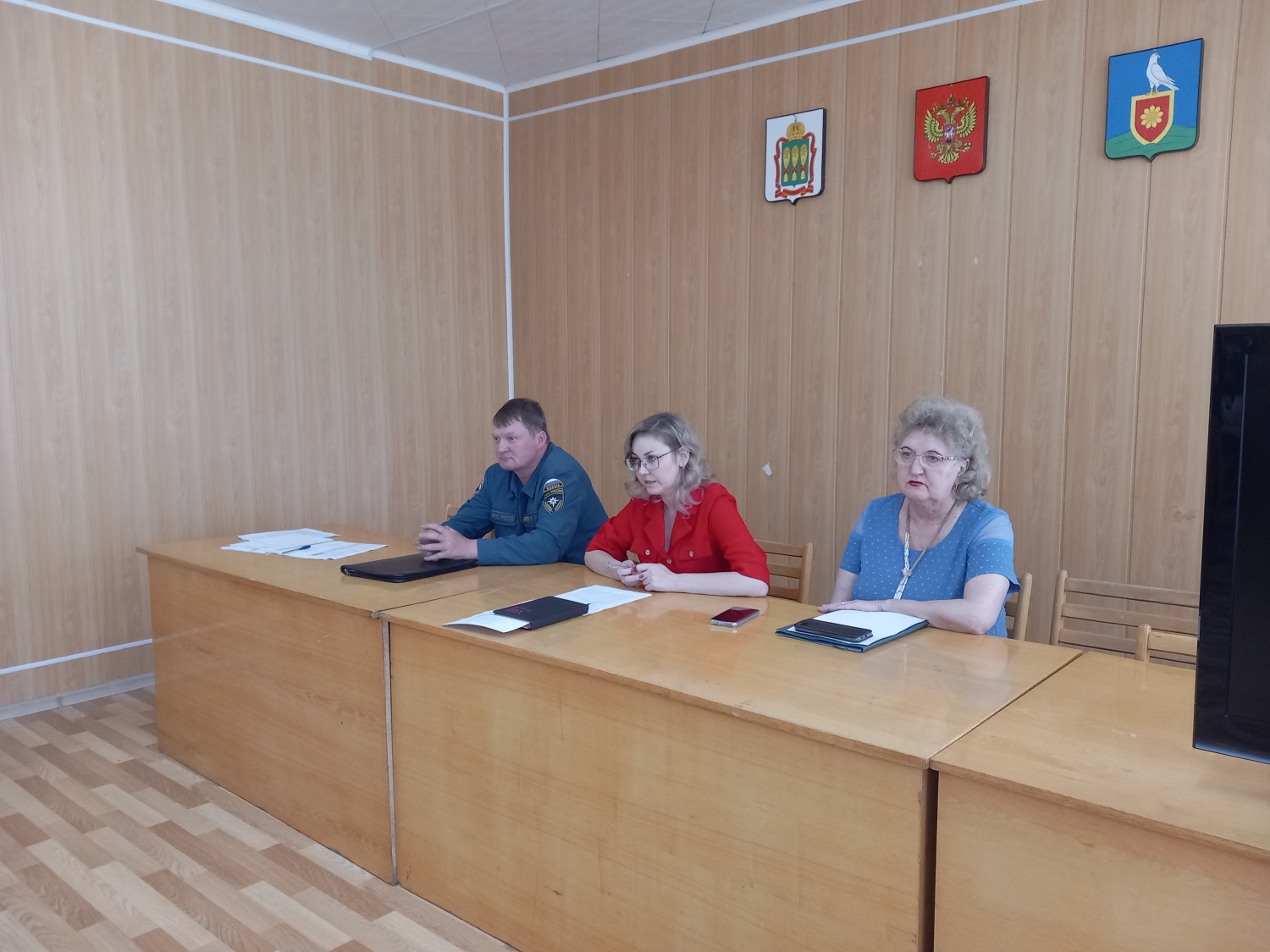 В администрации Малосердобинского района состоялось внеочередное заседание комиссии по делам несовершеннолетних и защите их прав В администрации Малосердобинского района состоялось внеочередное заседание комиссии по делам несовершеннолетних и защите их прав