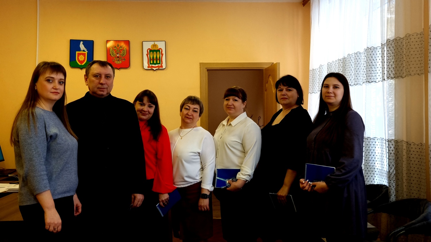 Торжественное вручение партийных билетов новым членам Всероссийской политической партии «Единая Россия»