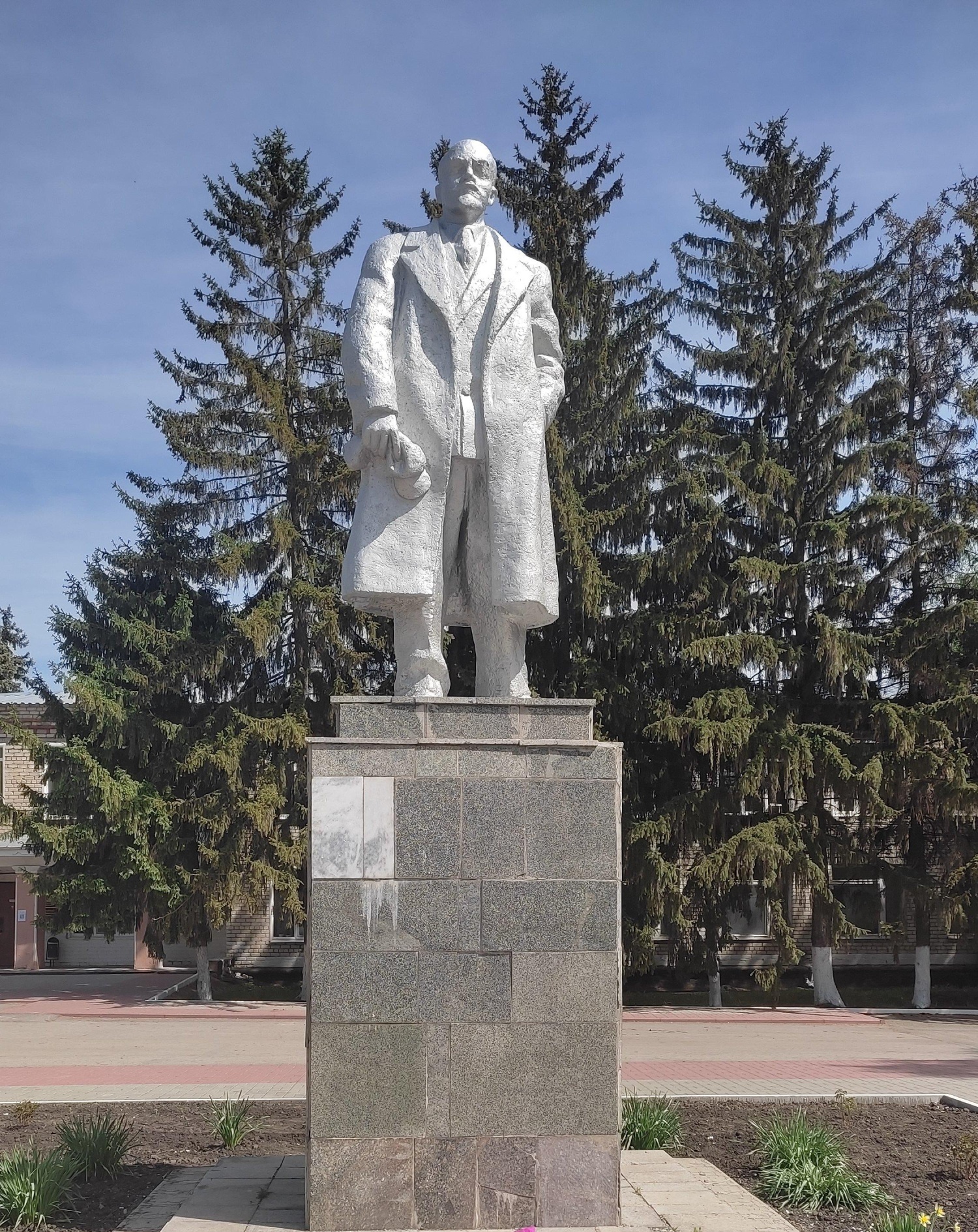 В Малосердобинском районе завершена реставрация памятника В.И. Ленину