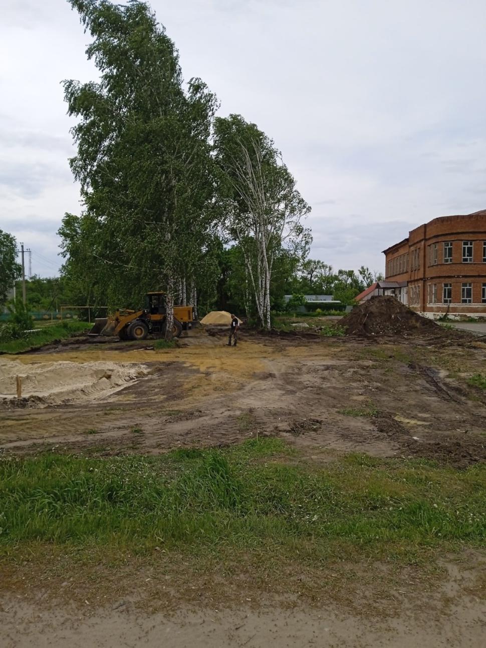 В селе Малая Сердоба продолжаются работы по благоустройству