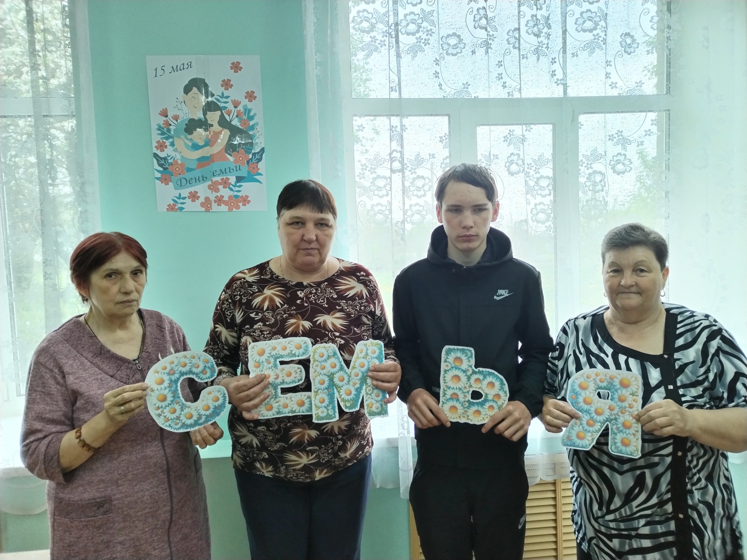 Книжный обзор«О семье и семейных ценностях» проведён вТопловской библиотеке. Книжный обзор«О семье и семейных ценностях» проведён вТопловской библиотеке.