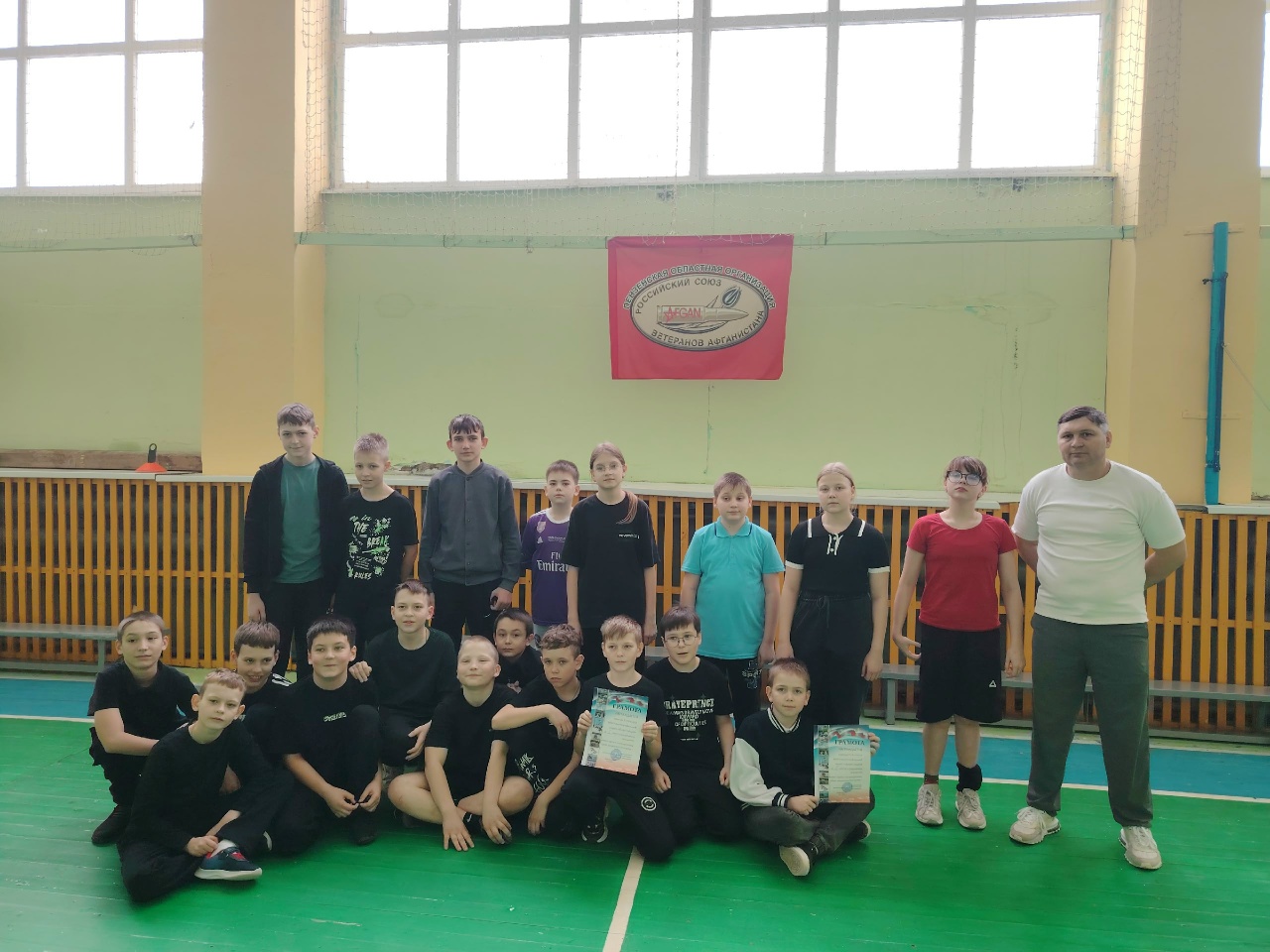 Защитникам Отечества посвящается… Защитникам Отечества посвящается…