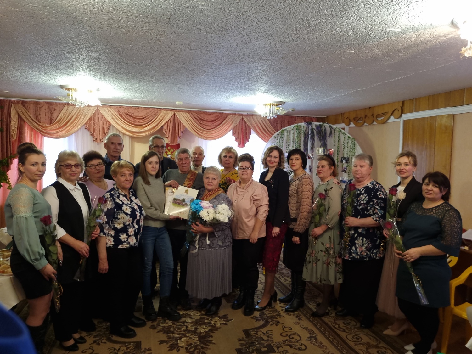Золотая свадьба в день 106-ой годовщины органов ЗАГС Золотая свадьба в день 106-ой годовщины органов ЗАГС