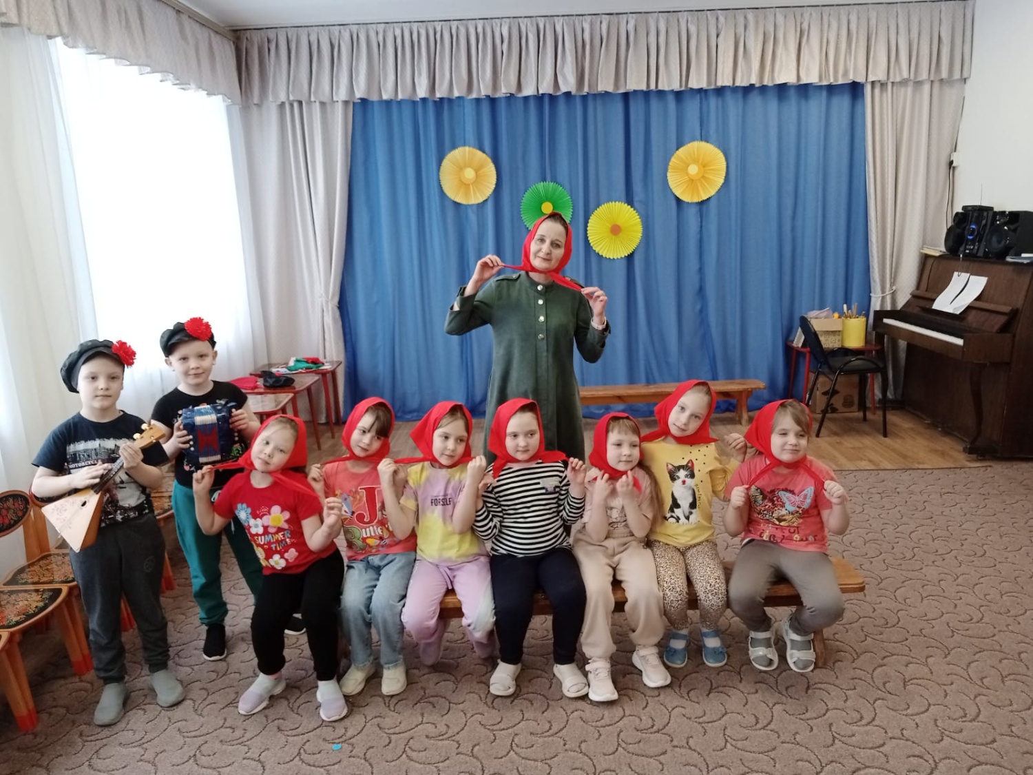 Состоялось танцевально-игровое занятие под названием «Матрёшкины посиделки».