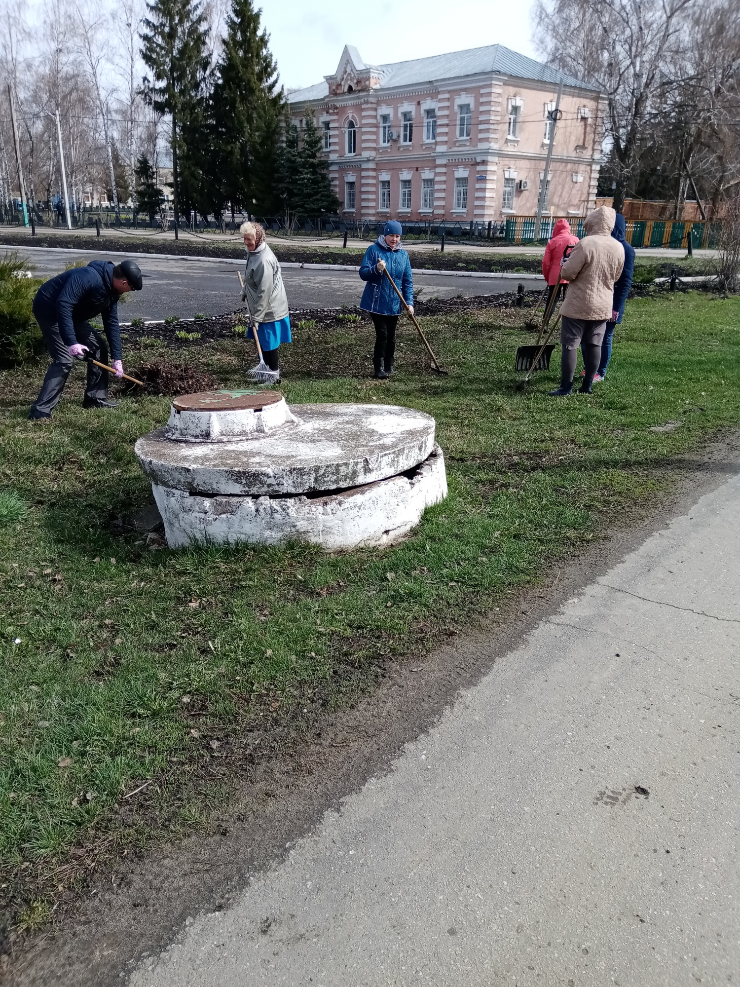 В Малосердобинском районе ведутся работы по благоустройству общественных территорий