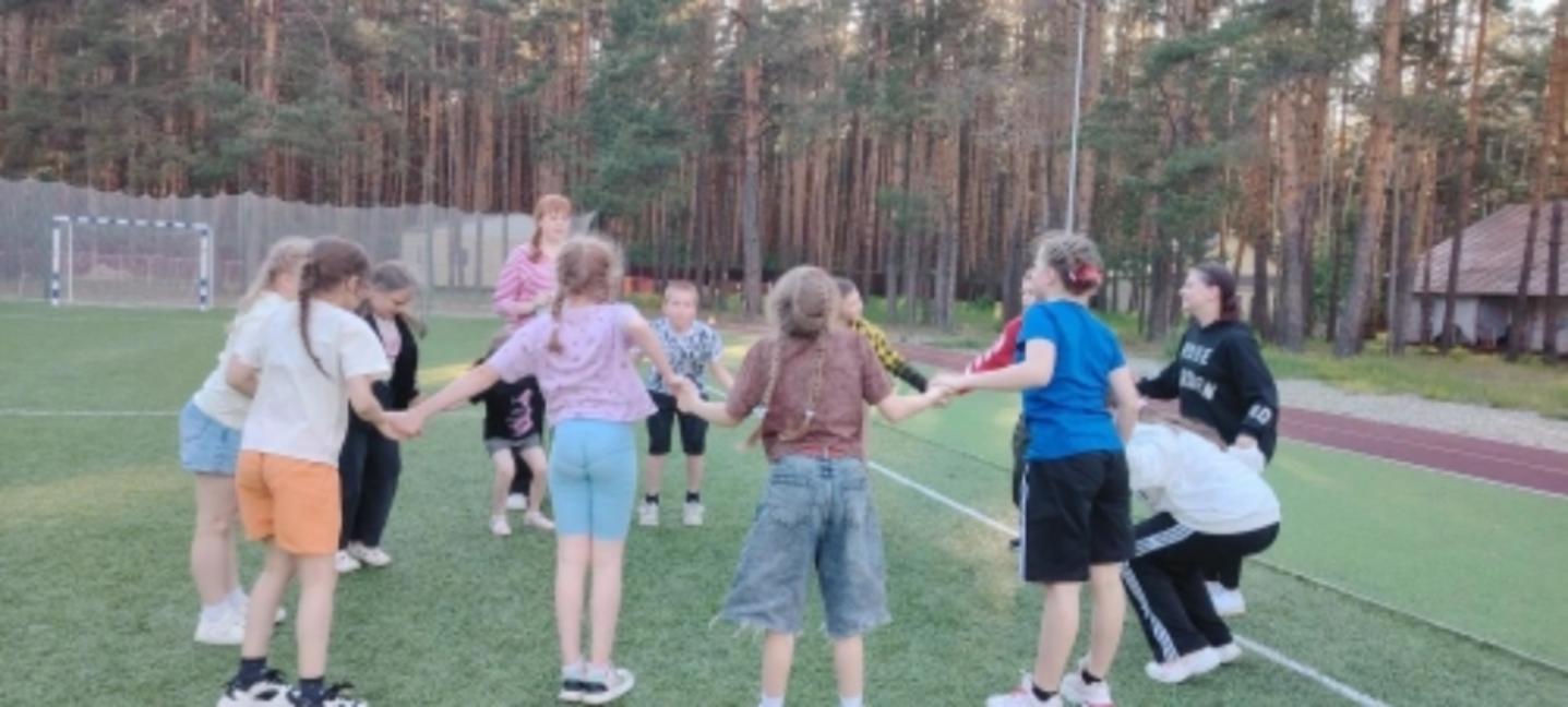 Летний отдых в разгаре: наши учащиеся на смене в СОЛ «Меридиан»!