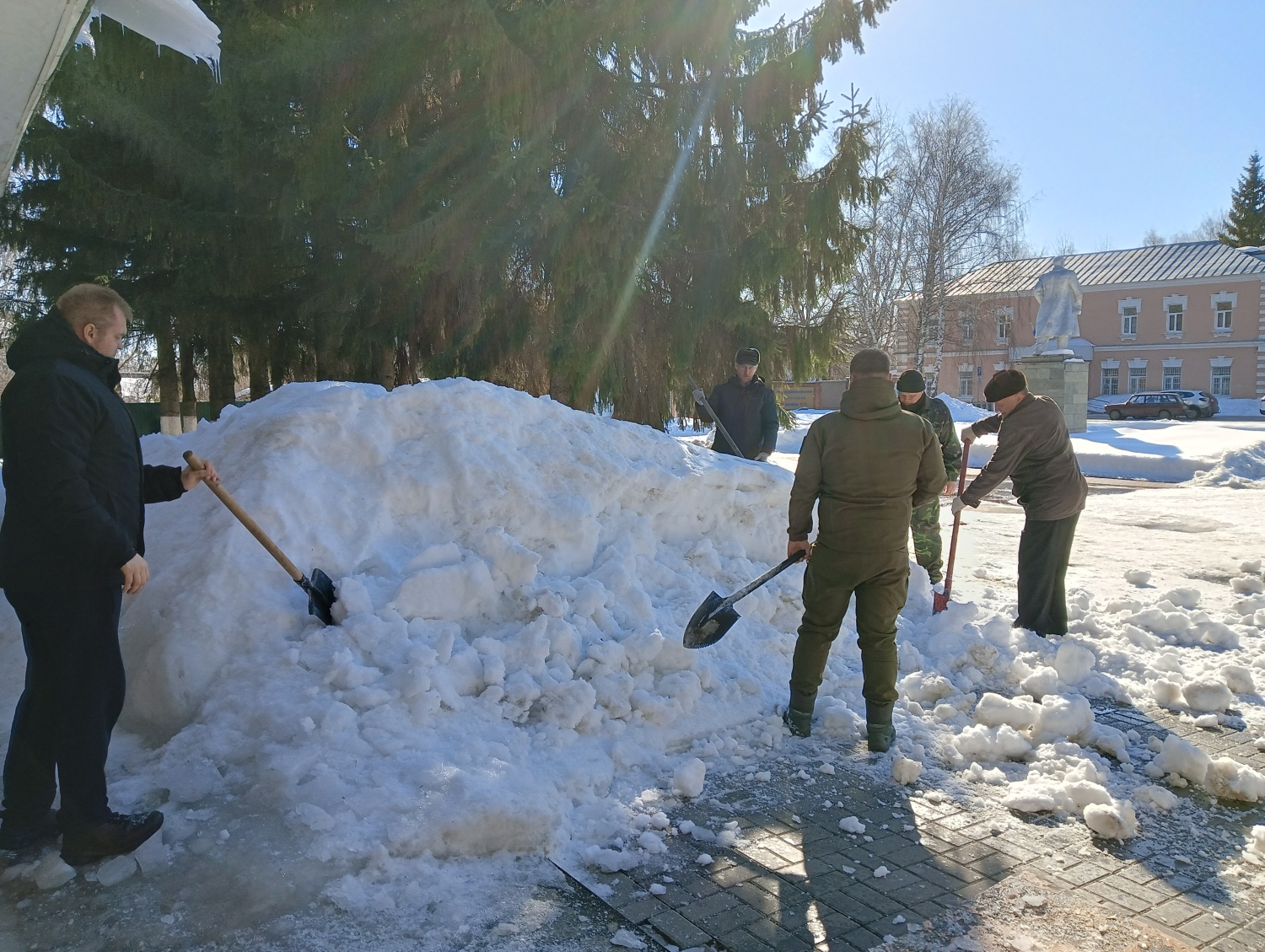 В Малосердобинском районе проводятся работы по благоустройству и санитарной очистке территорий