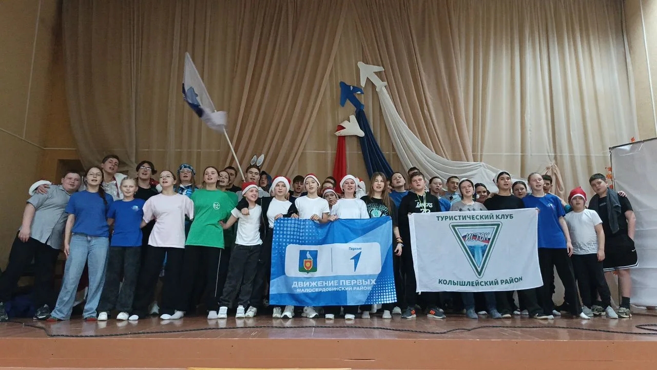 Участники агитпохода "Звездный" посетили с.Трескино Участники агитпохода "Звездный" посетили с.Трескино