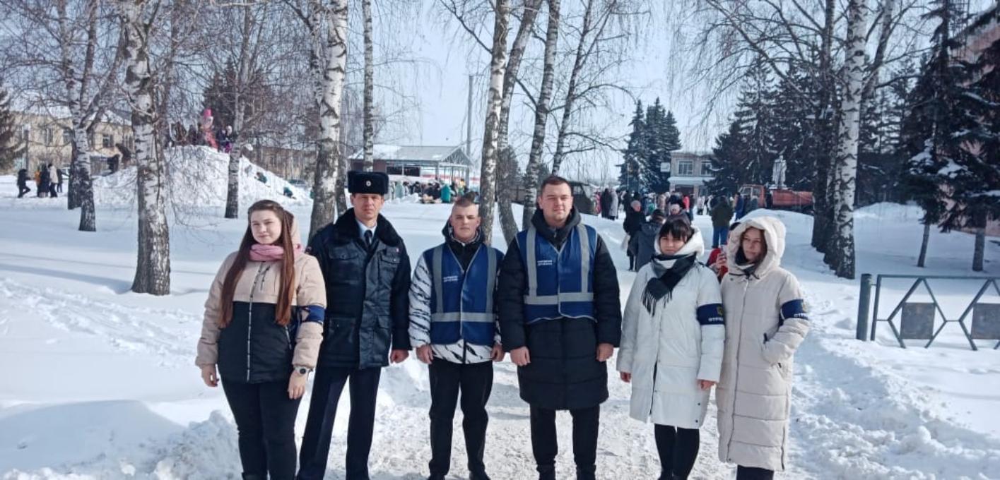 Народные дружинники и бойцы подразделения отряда содействия «Тигр» Малосердобинского района осуществляют охрану общественного порядка Народные дружинники и бойцы подразделения отряда содействия «Тигр» Малосердобинского района осуществляют охрану общественного порядка