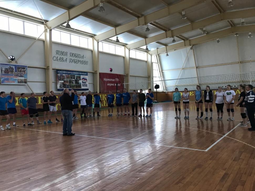 Прошёл традиционный  рождественский турнир по волейболу среди мужских и женских команд