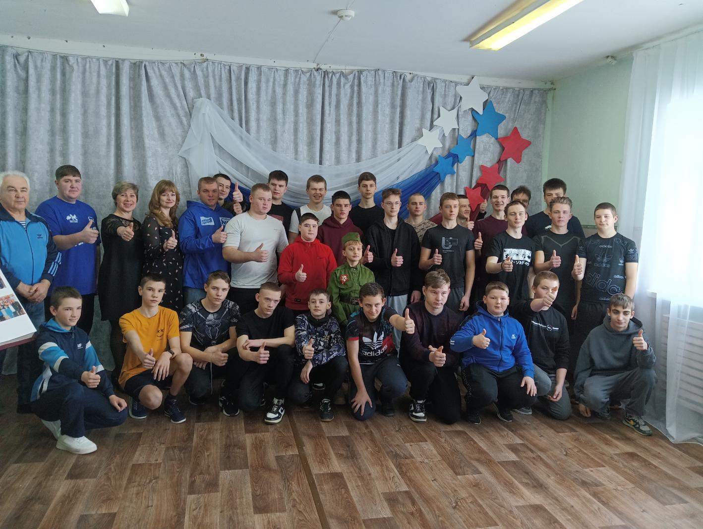 В Доме детского творчества с.Малая Сердоба состоялось Первенство  по гиревому спорту среди юношей 2012-2006 г.р., посвященное Году семьи