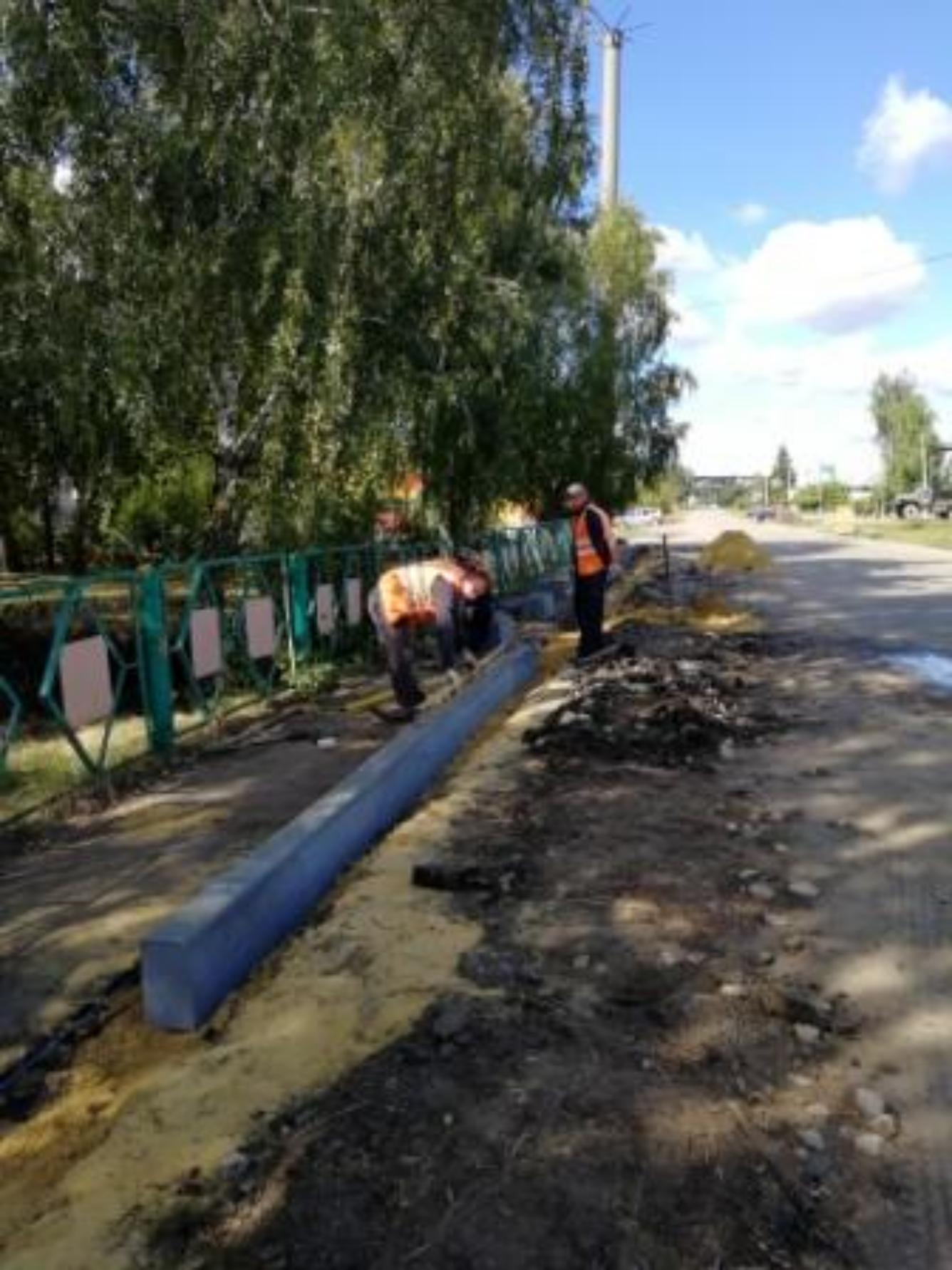 Ведутся работы  по благоустройству общественных территорий села Малая Сердоба