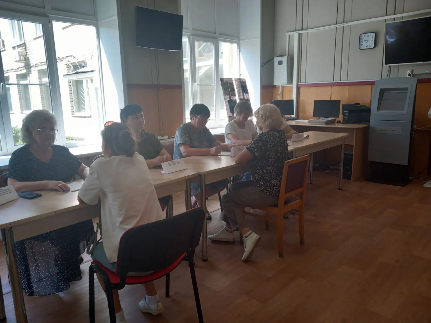 На базе многофункционального центра по представлению государственных и муниципальных услуг Малосердобинского района работал консультативный пункт по бесплатной правовой помощи. На базе многофункционального центра по представлению государственных и муниципальных услуг Малосердобинского района работал консультативный пункт по бесплатной правовой помощи.