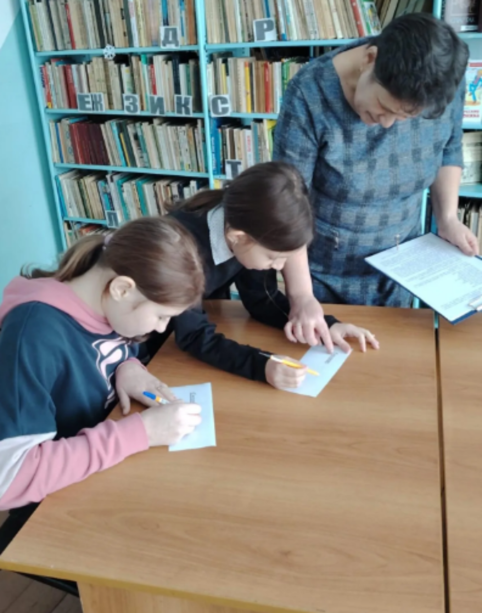 Литературная викторина «Сказок дружный хоровод»