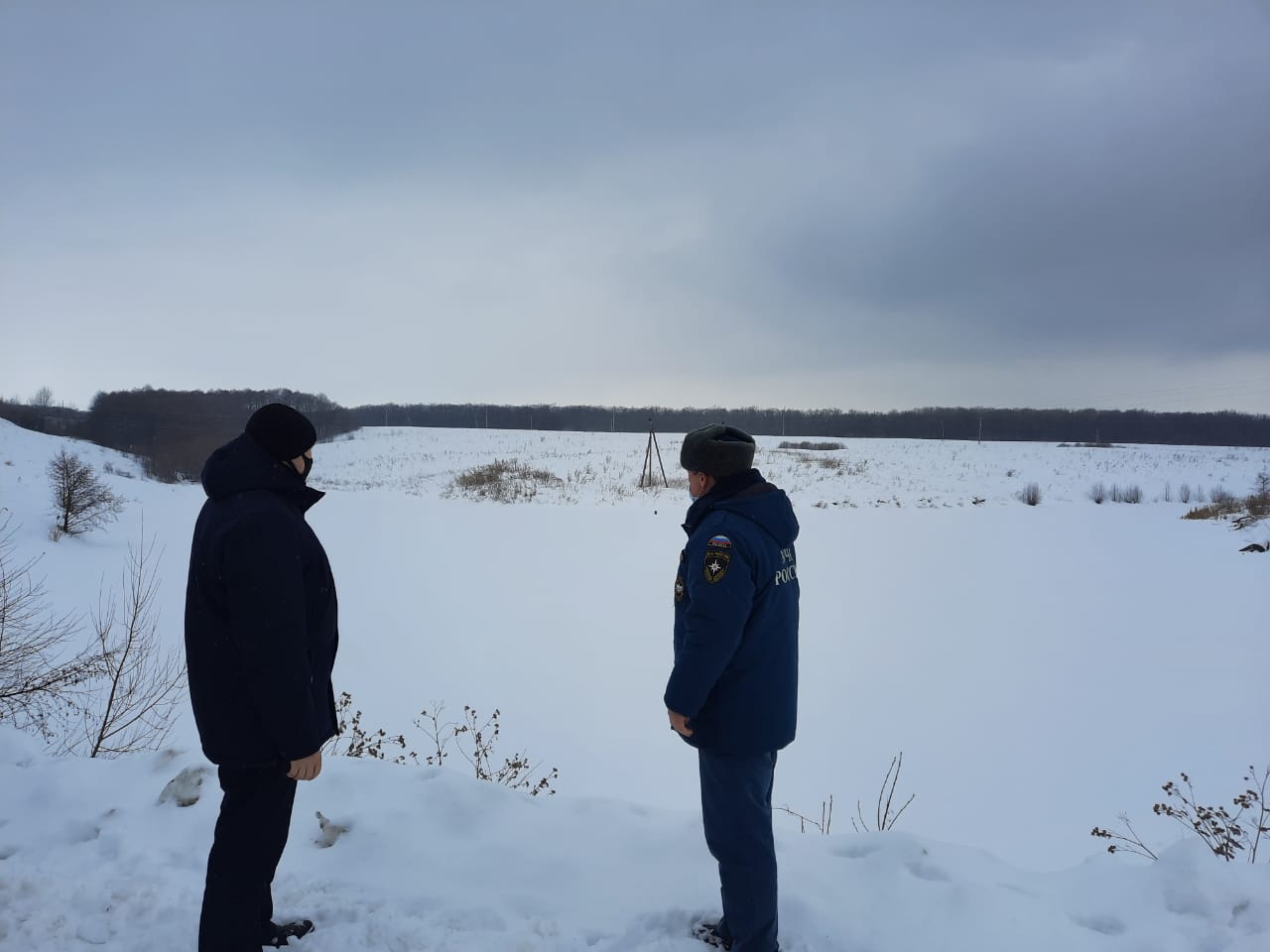 Профилактические рейды по соблюдению правил поведения на зимней рыбалке Профилактические рейды по соблюдению правил поведения на зимней рыбалке