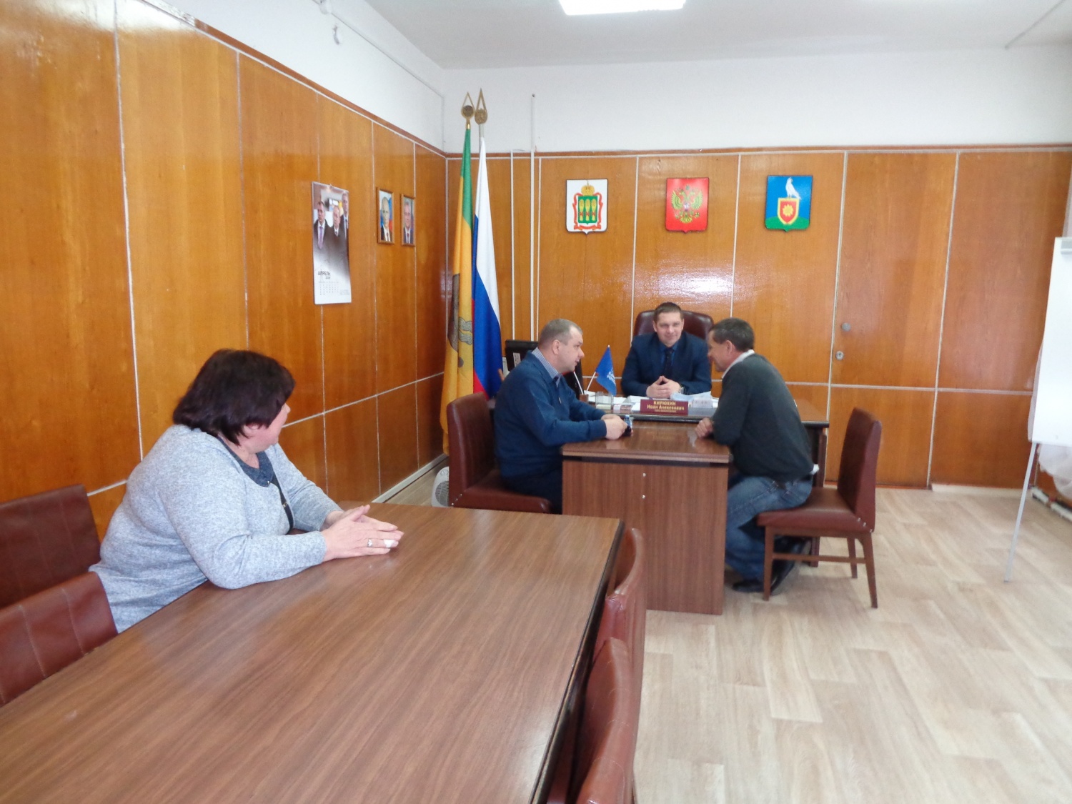 Глава администрации Малосердобинского района Иван Кирюхин провел приём  предпринимателей