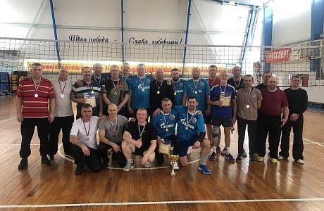 В Фоке "Олимп" р. п.Колышлей  прошел открытый Кубок Колышлейского района по волейболу среди мужчин 